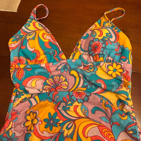 NWT Cupshe Colorful Floral One Piece Swimsuit Retro Small S - Picture 3 of 3